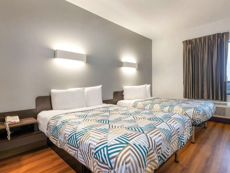 Studio 6  Suites Texas City, TX – I-45 Southの写真