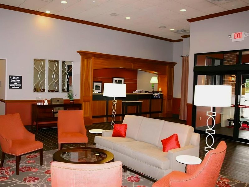 Hampton Inn & Suites East Lansing/Okemosの写真