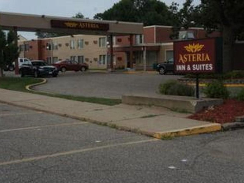 Asteria Inn & Suites - St. Cloud/Waite Parkの写真