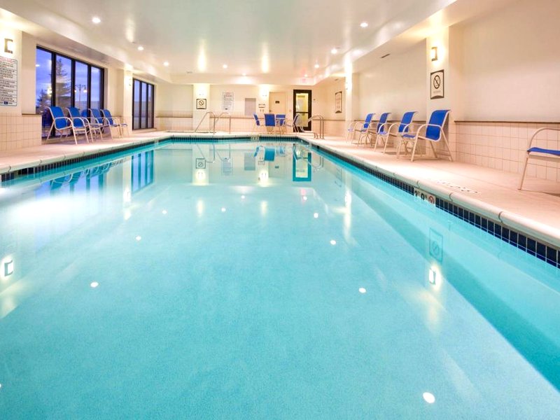 ステイブリッジ スイーツ ミルウォーキー ウエスト オコノモウォック バイ IHG (Staybridge Suites Milwaukee West-Oconomowoc By IHG)の写真