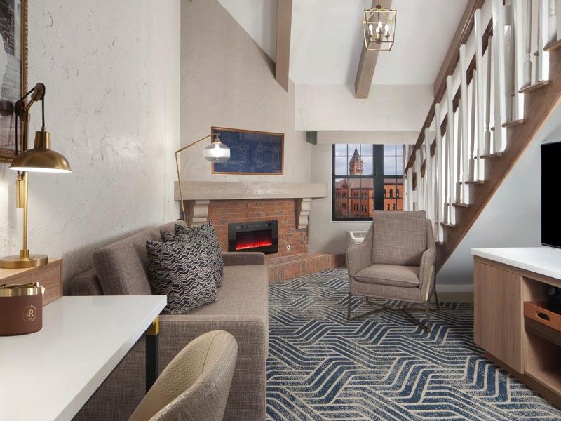 Hotel Royer Urbana Champaign, Tapestry Collection by Hiltonの写真