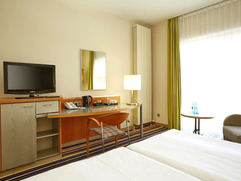 H+ ホテル ケルン ヒュルト (H+ Hotel Koln Hurth)の写真