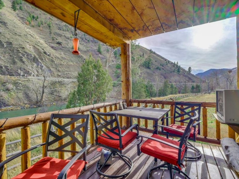 Pet-Friendly Idaho Home on the Salmon River!の写真