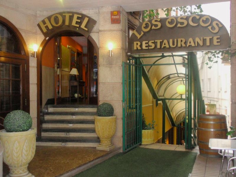 ファヴィラ オビエド (Favila Oviedo)の写真