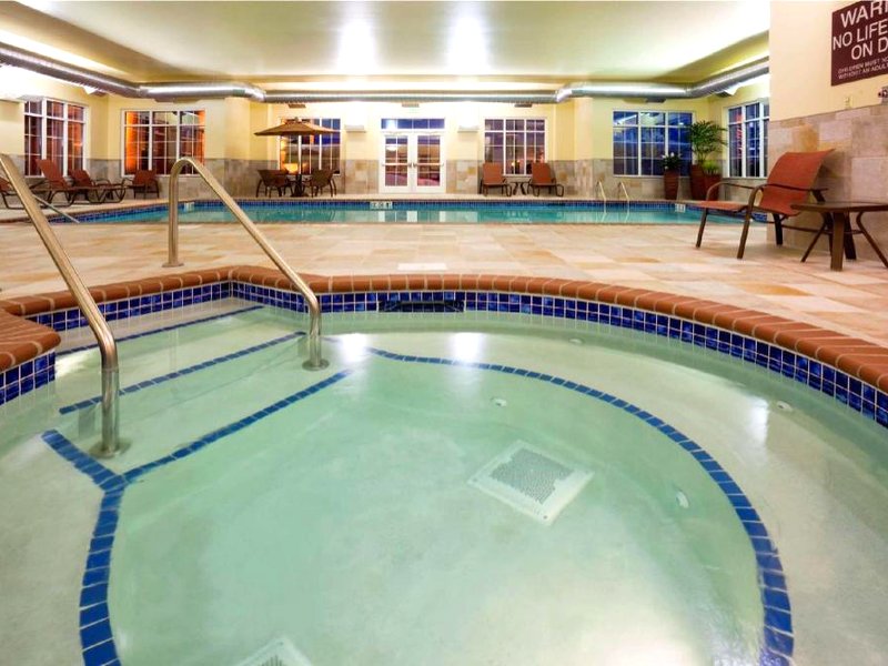 Homewood Suites by Hilton Minneapolis-New Brightonの写真