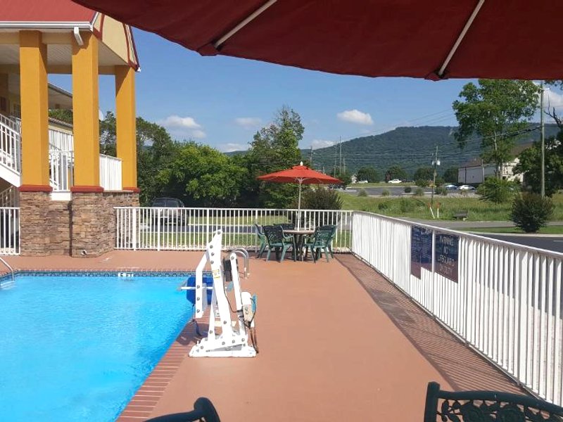 デイズ イン バイ ウィンダム トレントン (Days Inn by Wyndham Trenton)の写真