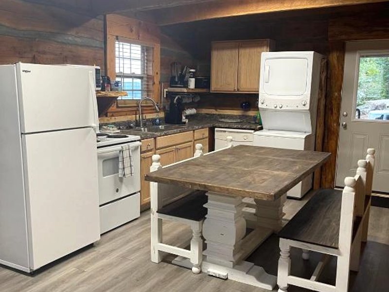 Lookout Mtn cabin with a viewの写真