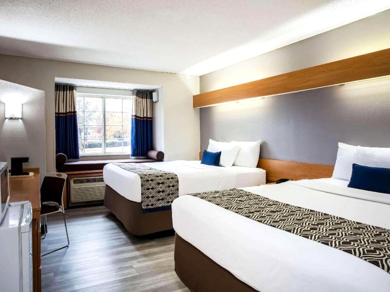 Microtel Inn & Suites by Wyndham Southern Pines / Pinehurstの写真