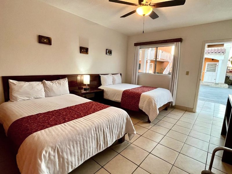 ホテル ロス カラコレス (Hotel Los Caracoles)の写真