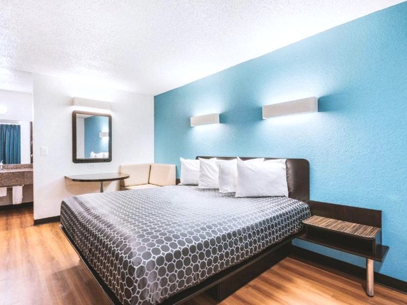 Blue Way Inn & Suites By Jasper Beevilleの写真