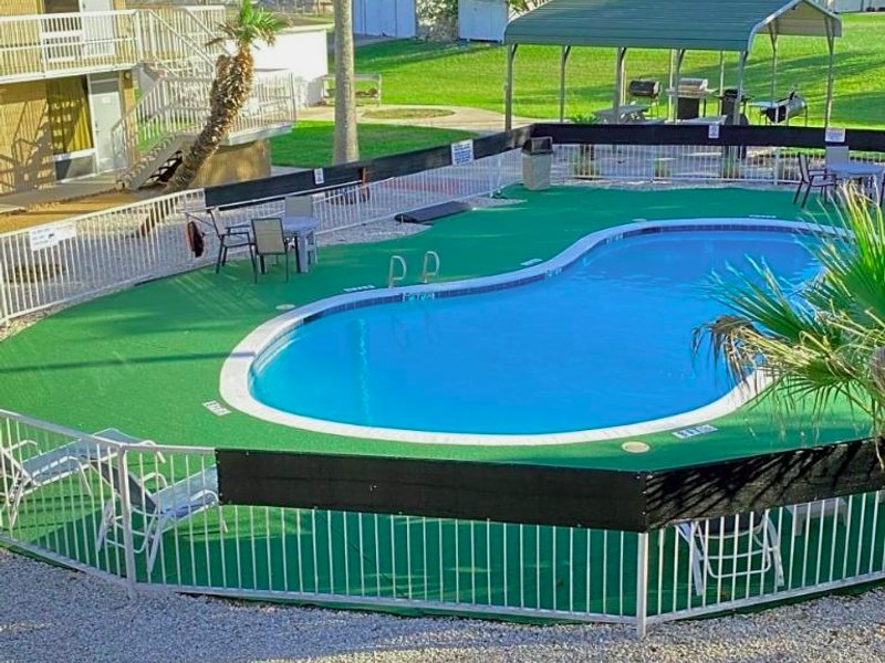 Blue Way Inn & Suites By Jasper Beevilleの写真