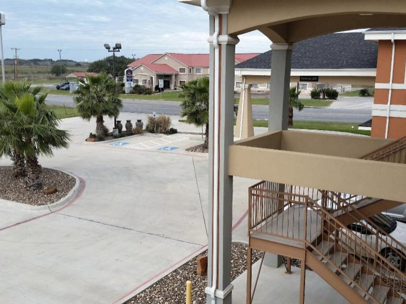 Studio 6  Beeville, TXの写真