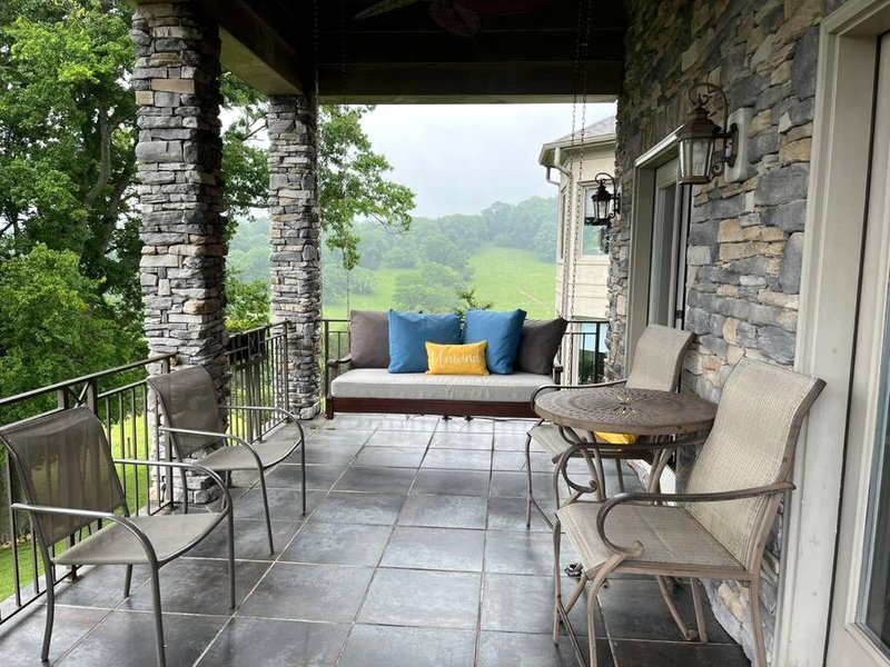 The Big House on Pleasant Valley Farmの写真
