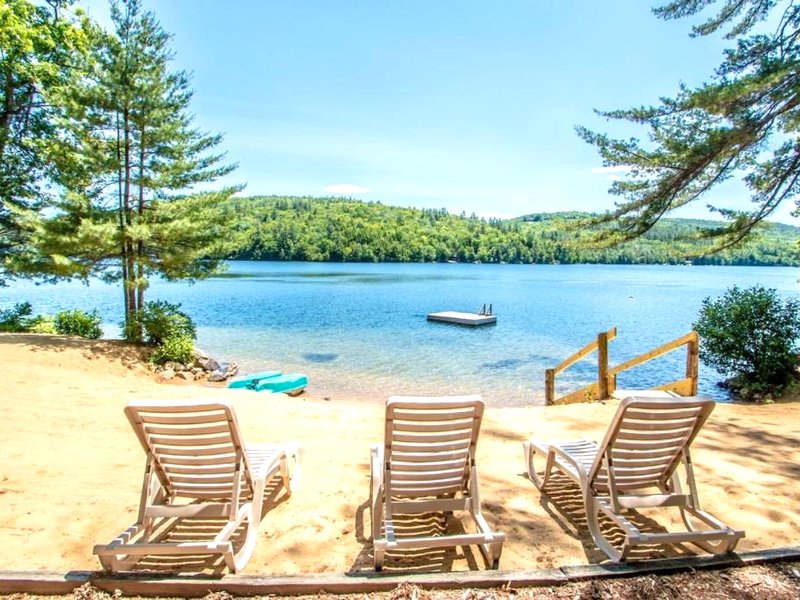 Squam Waterfront 2 bed 2 bath (Suite 3)の写真