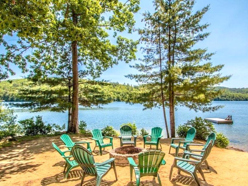 Squam Waterfront 2 bed 2 bath (Suite 3)の写真