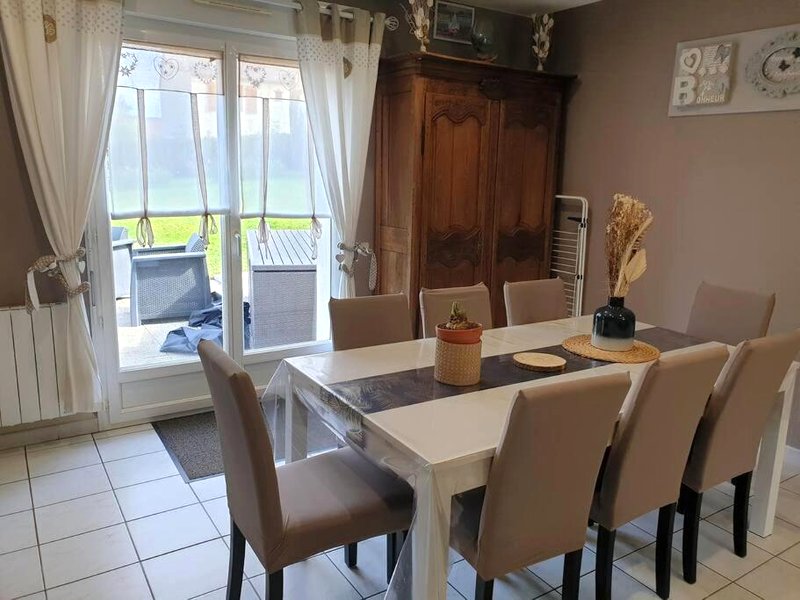 Cosy maison Honfleur 2 chambres parking jardin et jacuzziの写真