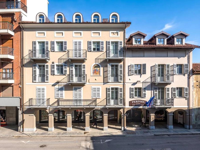 Hotel & Apartments " Perpoin "の写真