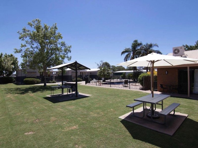 アッシュレイ コート モーター イン アンド キャビンズ (Ashleigh Court Motor Inn and Cabins)の写真