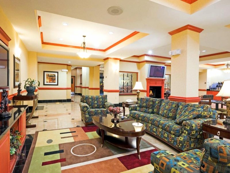 Holiday Inn Express Hotel and Suites Fairfield-North By IHGの写真