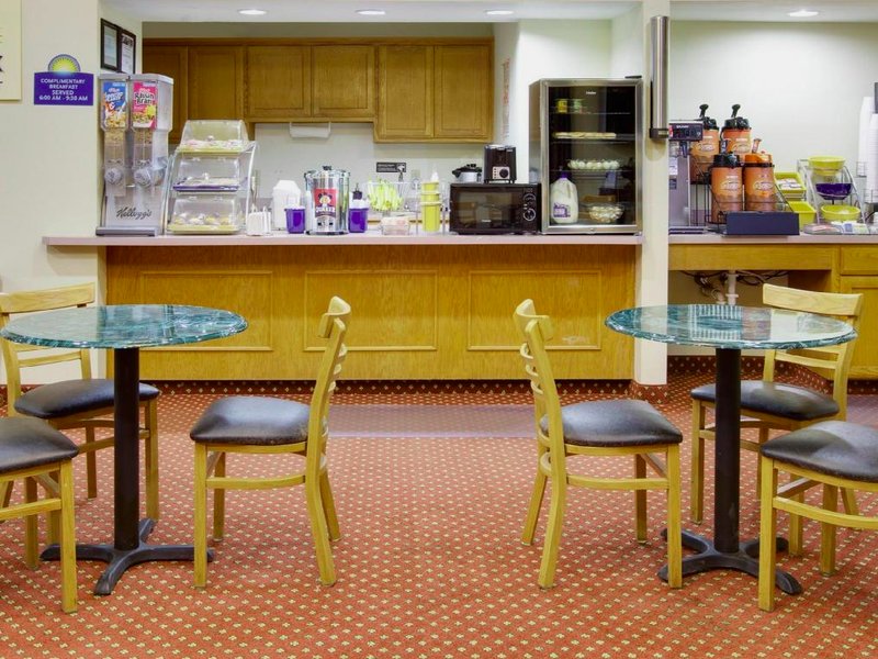 Hotel Blue Fairfield TXの写真