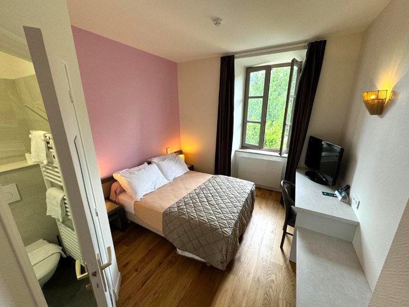 Logis Hotels - Hostellerie des Lauriers - Hotel et Restaurantの写真