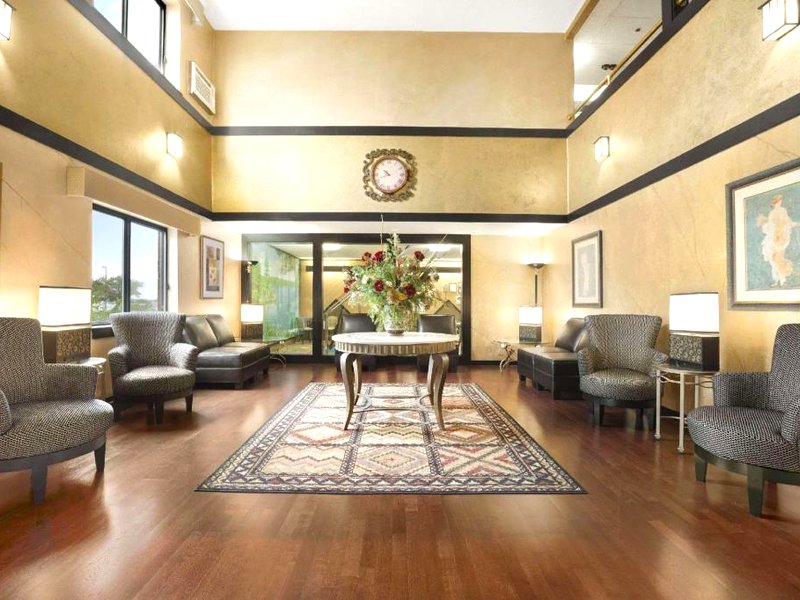 スーパー 8 バイ ウインダム ミルウォーキー エアポート (Super 8 By Wyndham Milwaukee Airport)の写真