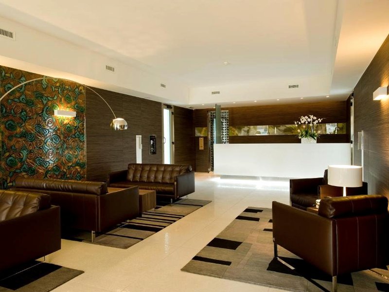 Viola Mhotelの写真