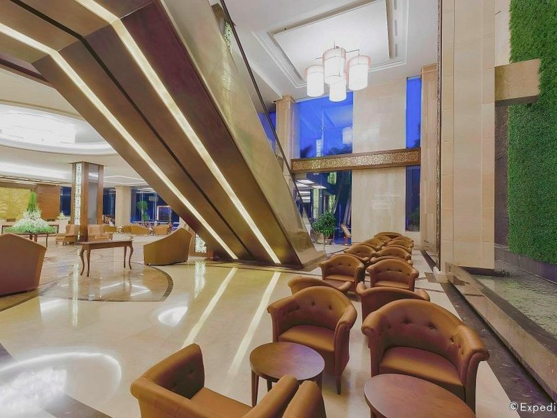 ムオン タン ソン ラム ホテル (Muong Thanh Song Lam Hotel)の写真