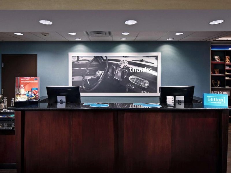 Hampton Inn & Suites Millingtonの写真