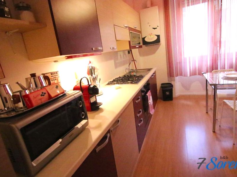 "7 SORELLE B&B" camere in pieno centro città con bagno privato, FREE HIGH SPEED WI-FI, NETFLIX ("7 SORELLE B&B" camere in pieno centro citta con bagno privato, FREE HIGH SPEED WI-FI, NETFLIX)の写真