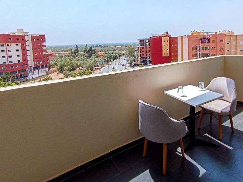 Hotel SunSet Beni Mellalの写真