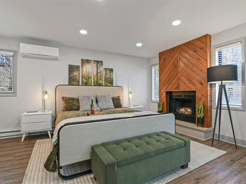 3BR, Lakeview, Hot Tub, Nintendo Switch - Deer Haven Poconos Retreatの写真