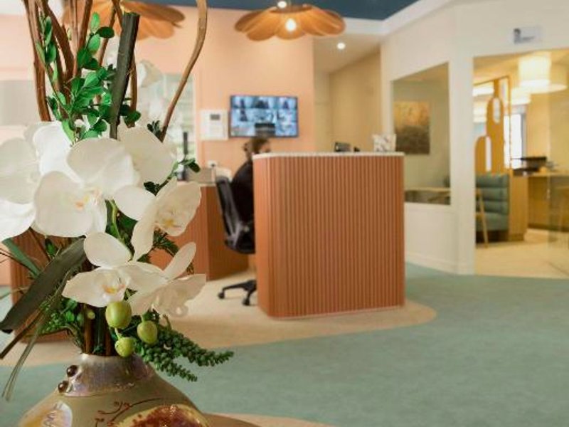 ホテル キリヤド ヴィルフランシュ シュル メール (Hotel Kyriad Villefranche Sur Saone)の写真