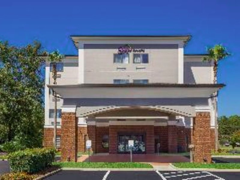 Best Western Motorsports Inn & Suitesの写真