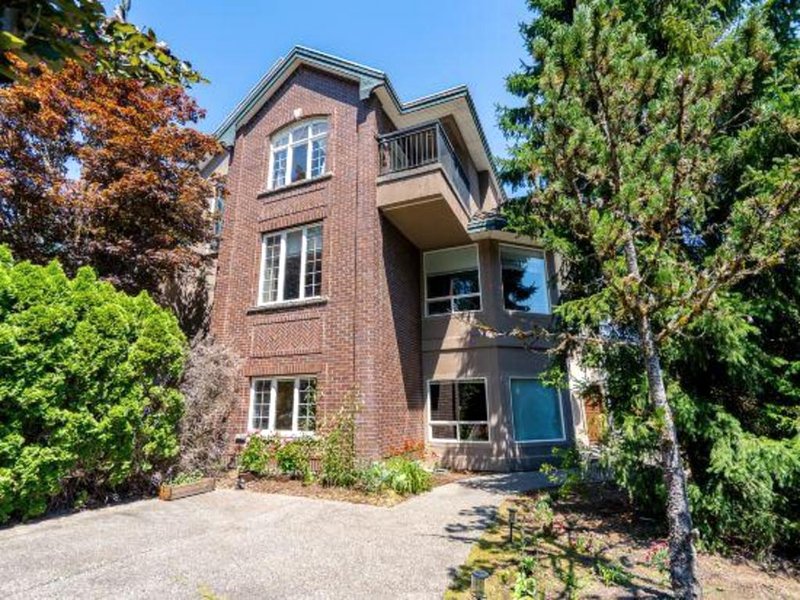 Vancouver Red Houseの写真