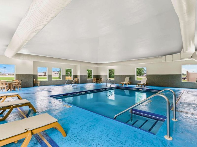 Best Western Legacy Inn and Suites Beloit-South Beloitの写真