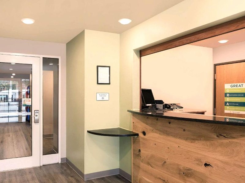 WoodSpring Suites Raleigh Apexの写真
