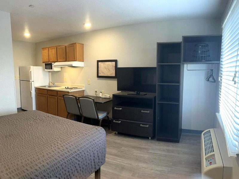 WoodSpring Suites Raleigh Apexの写真