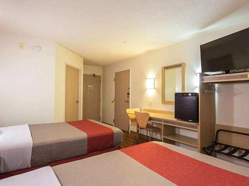 Motel 6-Whitby, ON - Toronto Eastの写真