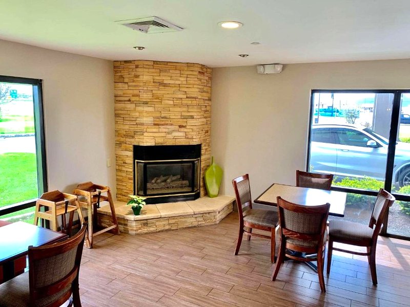 Country Inn & Suites by Radisson, Sandusky South, OHの写真