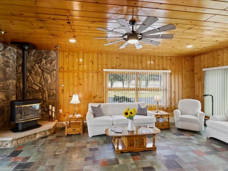 Charming Farmhouse Retreat - King Suiteの写真