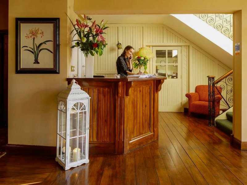 Hylands Burren Hotelの写真