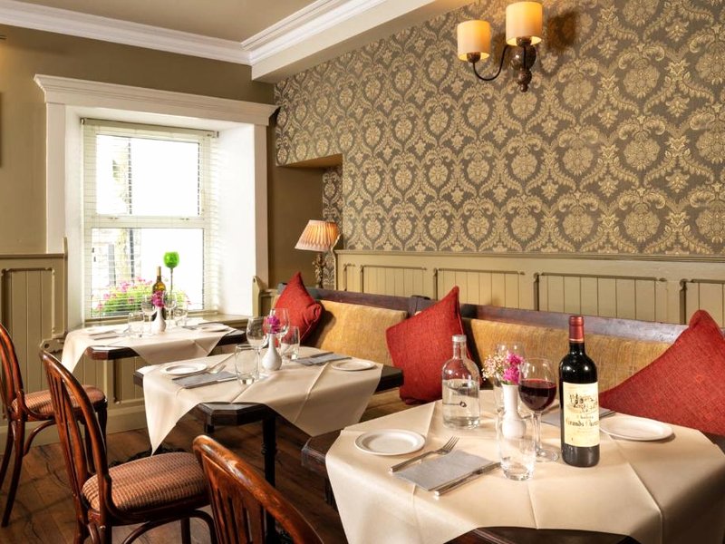 Hylands Burren Hotelの写真