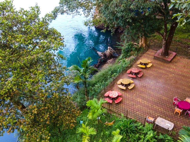 White Water Resort の写真