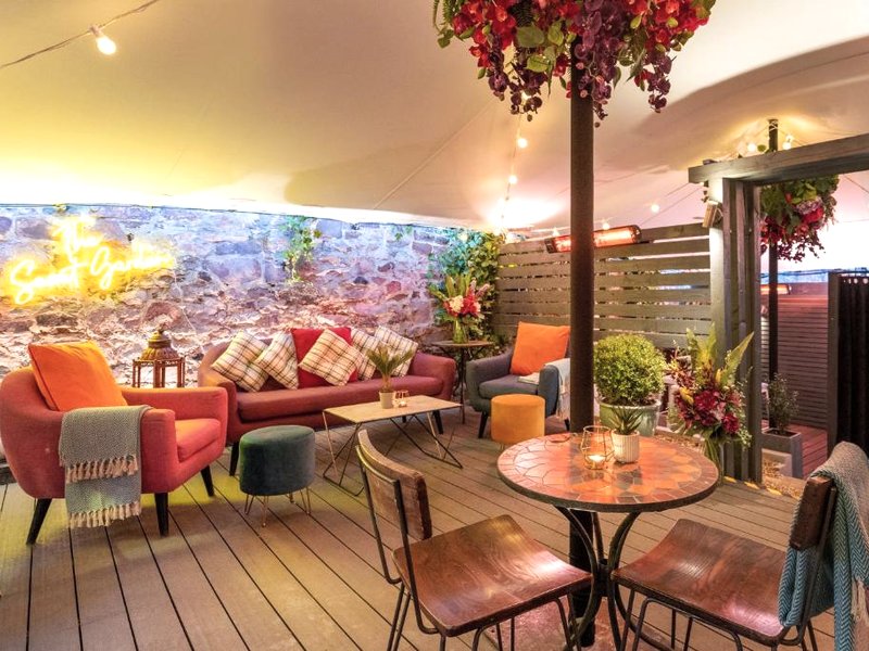 バークレー スクエア ホテル (Berkeley Square Hotel)の写真