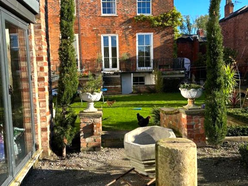 114 Coltman Street Hullの写真