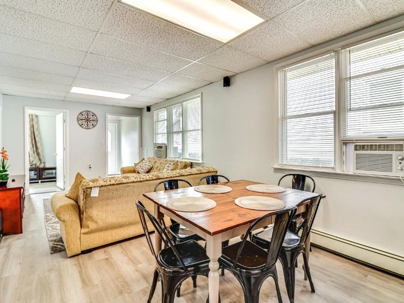 Cozy Keansburg Cottage Walk to Beach and Boardwalk!の写真