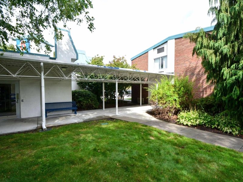 Motel6 Warwick, RI - Providence Airport - I-95の写真