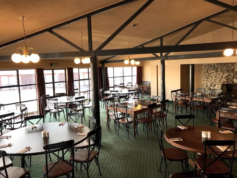 ザ ビレッジ イン ホテル (The Village Inn Hotel)の写真