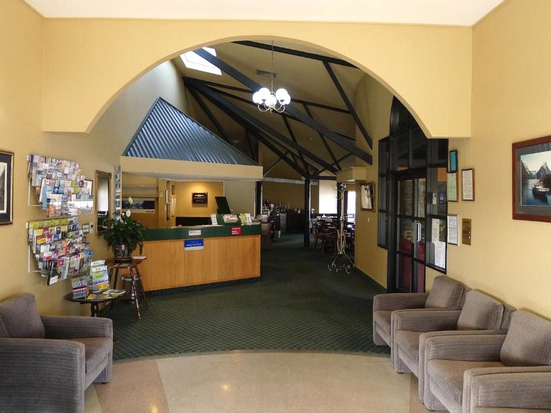 ザ ビレッジ イン ホテル (The Village Inn Hotel)の写真